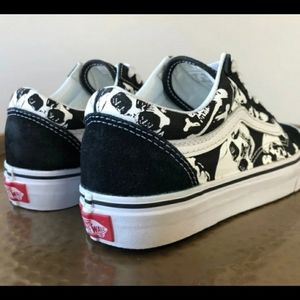 Skulls old skool Vans W6.5